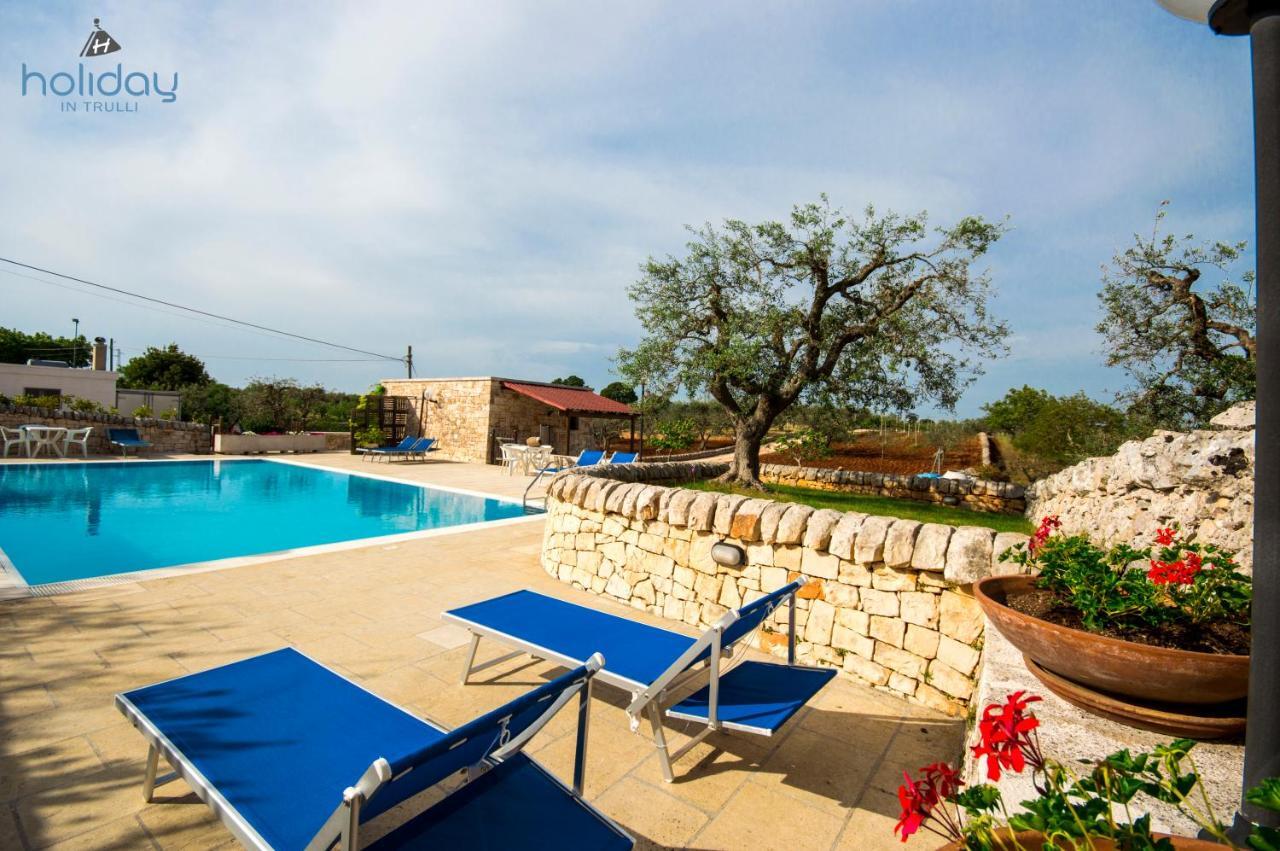 I Trulli Degli Ulivi Villa Locorotondo Bagian luar foto